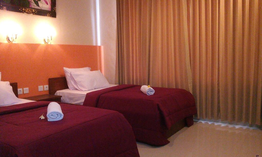 Taxa Uma Hotel Kuta  Ngoại thất bức ảnh